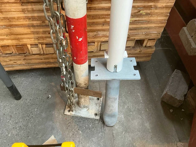 Afzetpaal en hoekbescherming (2x) - afbeelding 3 van  4