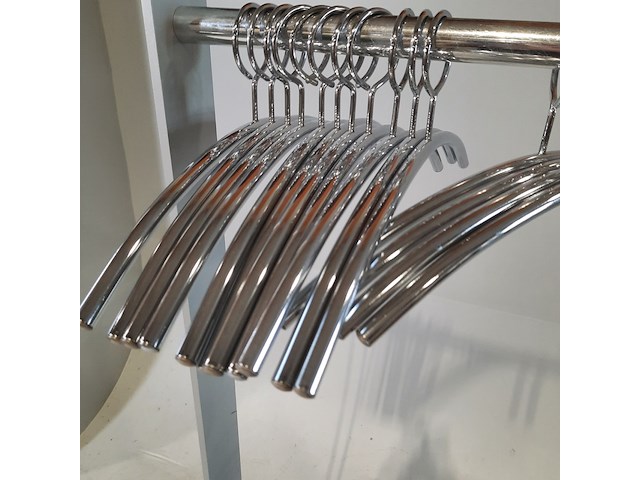 Afzetpalen en garderobe rekken - afbeelding 12 van  12