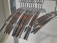 Afzetpalen en garderobe rekken - afbeelding 12 van  12