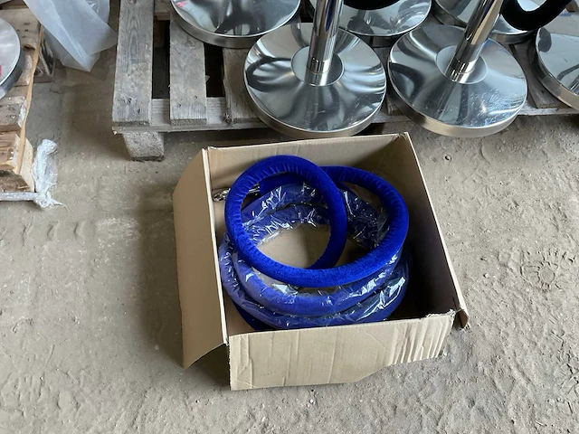 Afzetpalen met koord (20x) - afbeelding 5 van  5