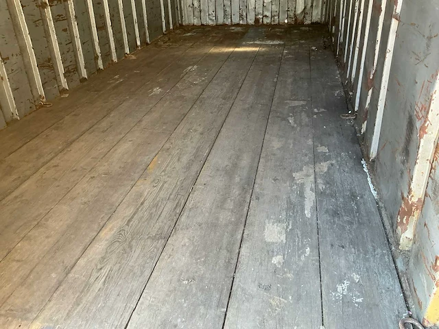 Afzetzeecontainer 20ft - afbeelding 4 van  15