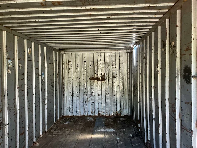 Afzetzeecontainer 20ft - afbeelding 5 van  15