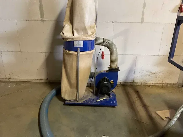 Afzuig installatie - afbeelding 2 van  8