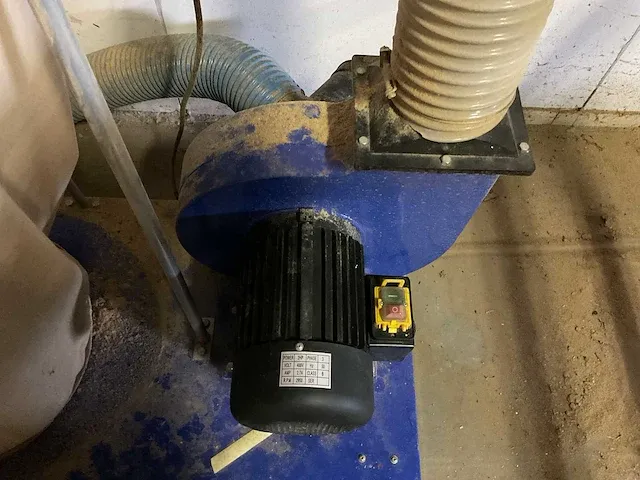 Afzuig installatie - afbeelding 5 van  8
