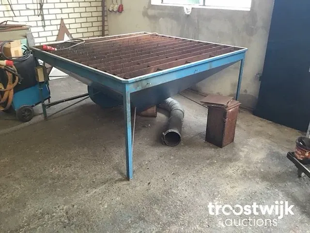 Afzuigtafel - afbeelding 2 van  4