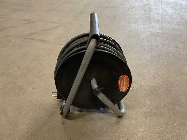 Ag schwabe 25m - 230v - 3-weg kabelhaspel - afbeelding 2 van  2