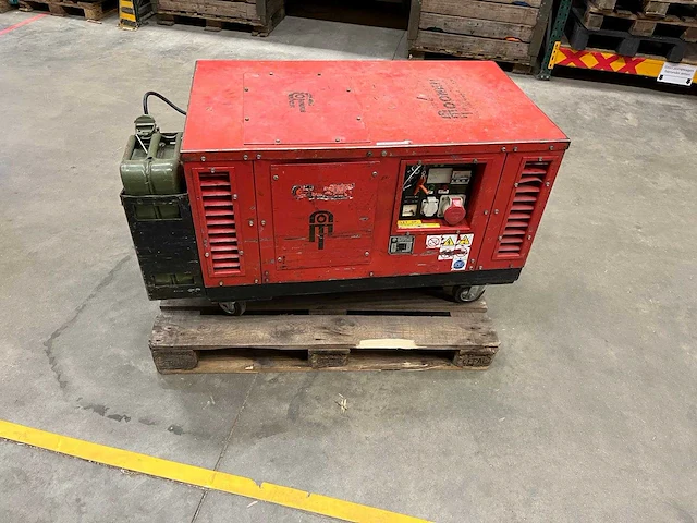 Aggregaat 12kva - afbeelding 1 van  4