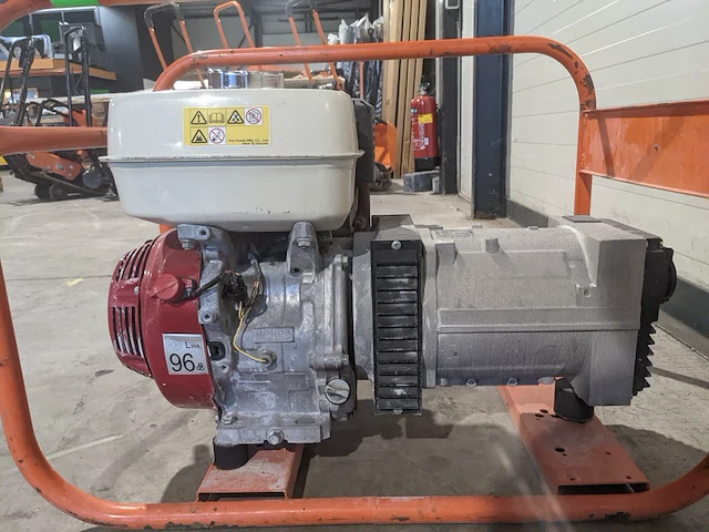 Aggregaat benzine 3,6kva 2x230v ra europower generators, ep4100, bouwjaar 2014 - afbeelding 18 van  18