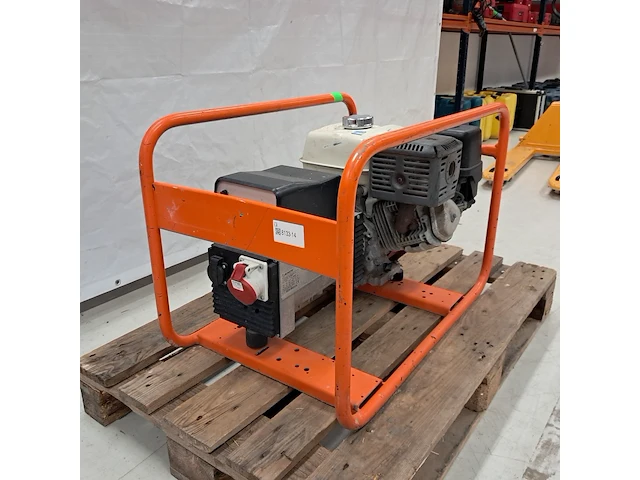 Aggregaat benzine 6,5kva 1x230v ra 1x400v europower generators, ep6500t, bouwjaar 2014 - afbeelding 2 van  7