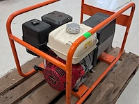 Aggregaat benzine 6,5kva 1x230v ra 1x400v europower generators, ep6500t, bouwjaar 2014 - afbeelding 4 van  7