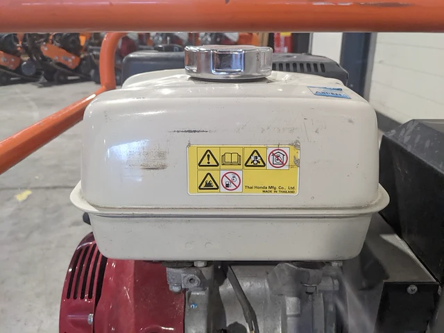 Aggregaat benzine 6,5kva 1x230v ra 1x400v europower generators, ep6500t, bouwjaar 2017 - afbeelding 3 van  22