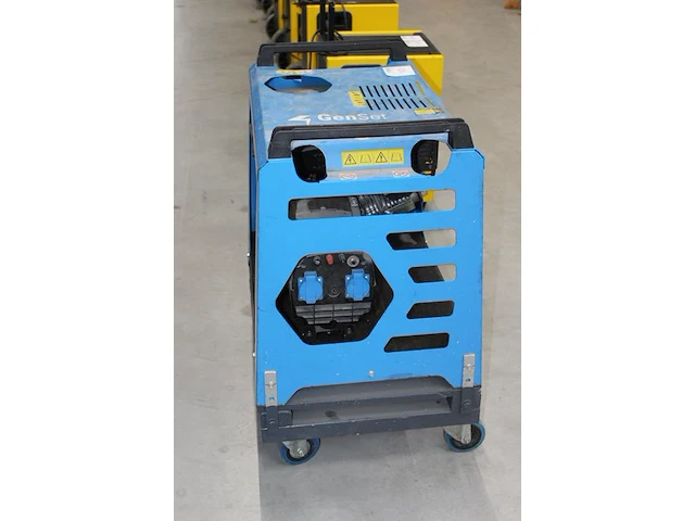 Aggregaat genset mg5500 ea-k. - afbeelding 2 van  4