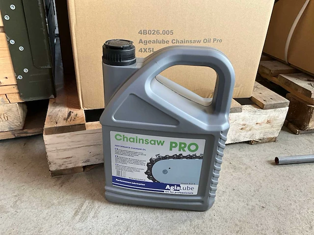 Agialube chainsaw pro kettingzaagolie (4x) - afbeelding 1 van  4