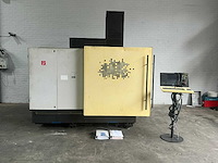 Agie - agietron impact 3 - die sinking edm machine - 2003 - afbeelding 1 van  14