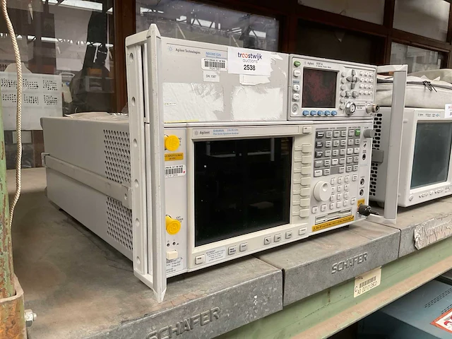 Agilent e4440a spectrum analyzer - afbeelding 1 van  6
