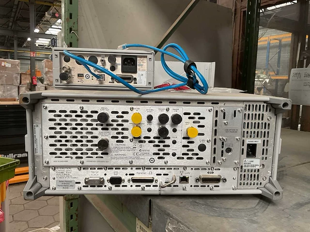 Agilent e4440a spectrum analyzer - afbeelding 4 van  6