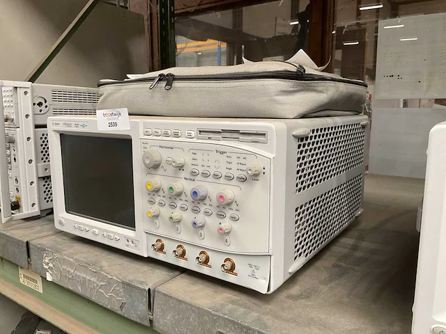 Agilent infiniium oscilloscope - afbeelding 2 van  7