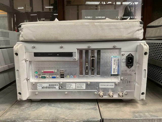 Agilent infiniium oscilloscope - afbeelding 4 van  7