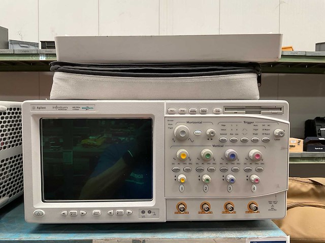 Agilent oscilloscope - afbeelding 2 van  4