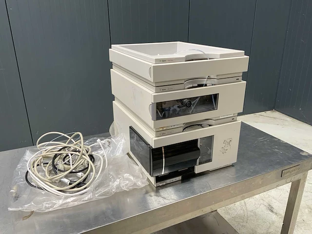 Agilent technologies 1100 series hplc systeem tower - afbeelding 1 van  8