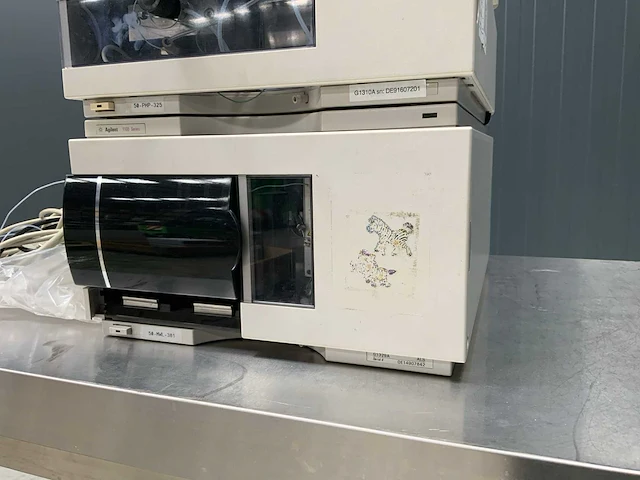 Agilent technologies 1100 series hplc systeem tower - afbeelding 4 van  8