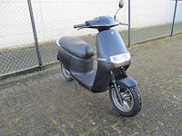 Agm - bromscooter - eco - e-scooter - afbeelding 10 van  14