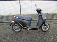 Agm - bromscooter - eco - e-scooter - afbeelding 11 van  14