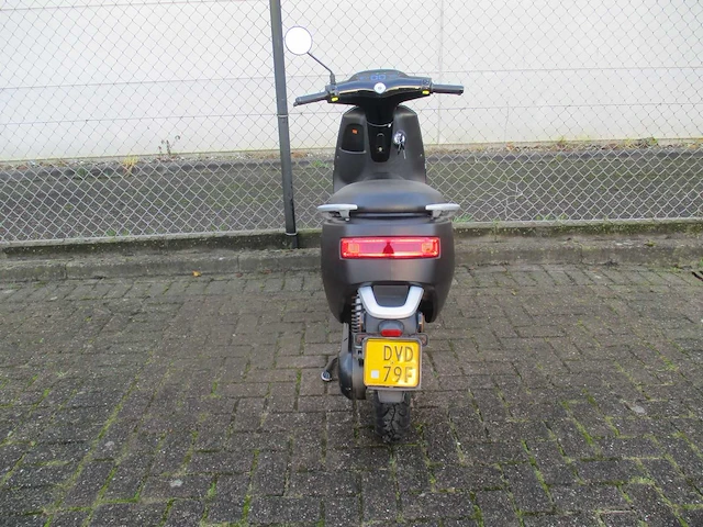 Agm - bromscooter - eco - e-scooter - afbeelding 13 van  14