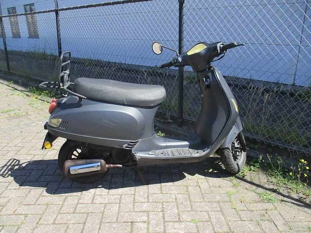 Agm - bromscooter - vx 50 riva - scooter - afbeelding 6 van  10