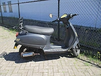 Agm - bromscooter - vx 50 riva - scooter - afbeelding 6 van  10