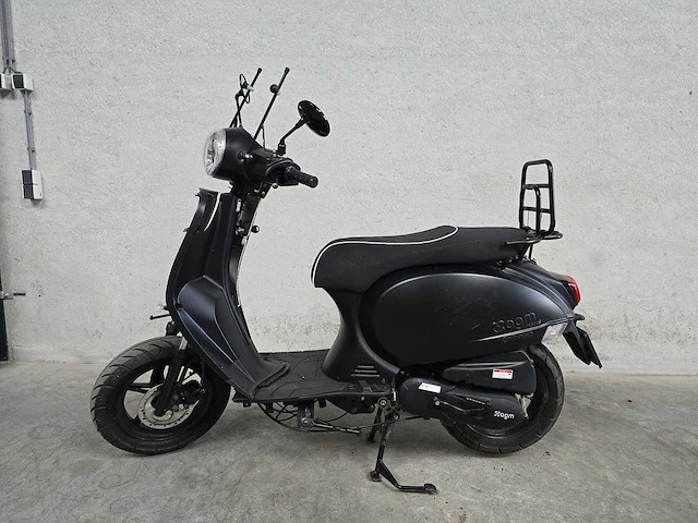 Agm - bromscooter - vx50 plus injectie - 4t 45km uitvoering flh69r - afbeelding 1 van  7