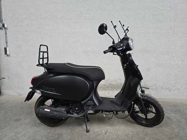 Agm - bromscooter - vx50 plus injectie - 4t 45km uitvoering flh69r - afbeelding 2 van  7