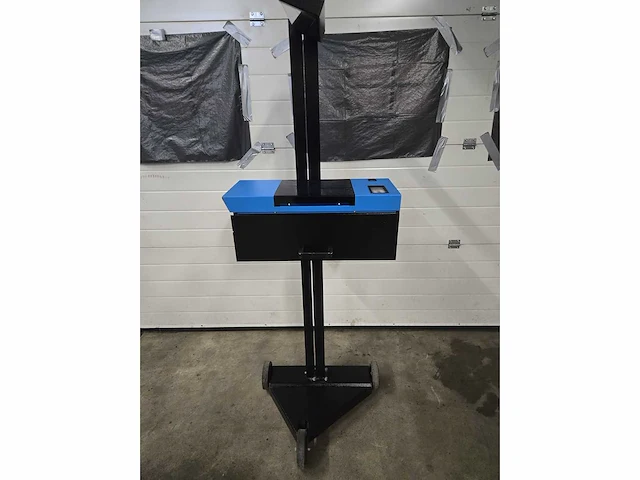 Agm - hl26 - various garage tools - afbeelding 2 van  7