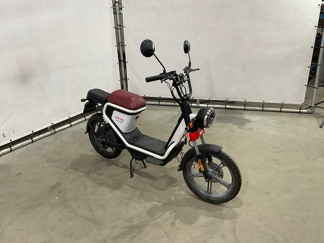 Agm - snorscooter - e-scooter - afbeelding 9 van  16