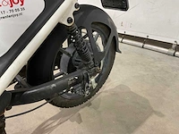 Agm - snorscooter - e-scooter - afbeelding 15 van  16