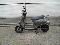 Agm - snorscooter - e-vx50 - e-scooter - afbeelding 1 van  11