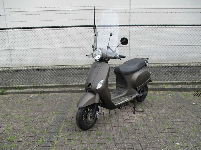 Agm - snorscooter - e-vx50 - e-scooter - afbeelding 4 van  11