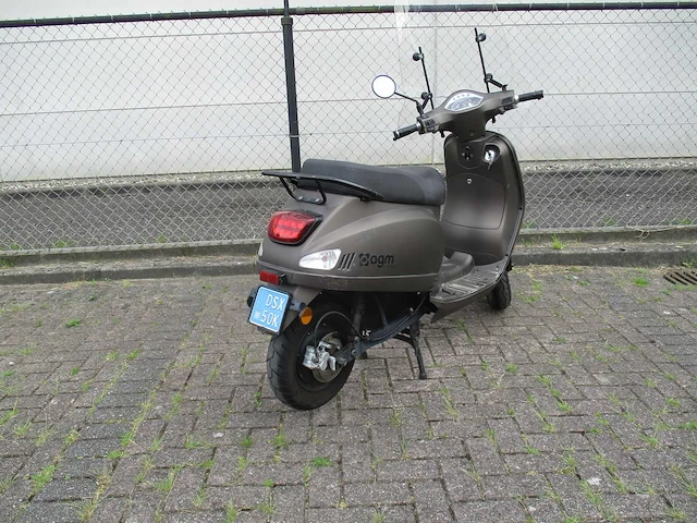 Agm - snorscooter - e-vx50 - e-scooter - afbeelding 9 van  11