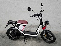 Agm - snorscooter - goccia gev1000 20ah - elektrische 25km uitvoering fdk52t - afbeelding 2 van  8