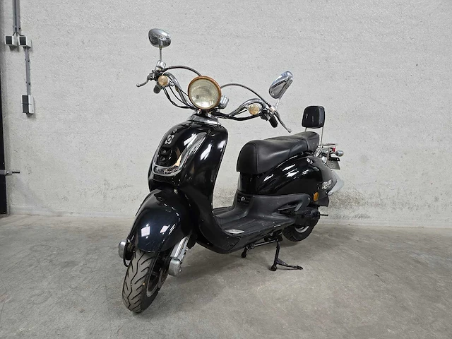 Agm - snorscooter - retro - 4t 25km uitvoering d795gd - afbeelding 3 van  7