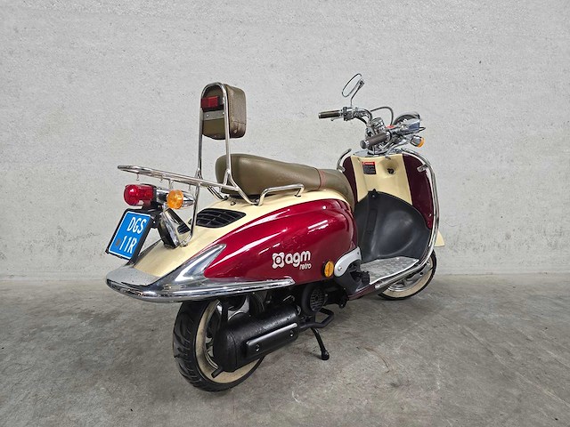 Agm - snorscooter - retro - 4t 25km uitvoering dgs11r - afbeelding 5 van  7