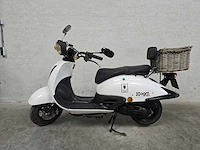 Agm - snorscooter - retro - 4t 25km uitvoering dnj14s - afbeelding 1 van  7