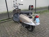 Agm - snorscooter - retro - scooter - afbeelding 2 van  11