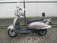 Agm - snorscooter - retro - scooter - afbeelding 1 van  11