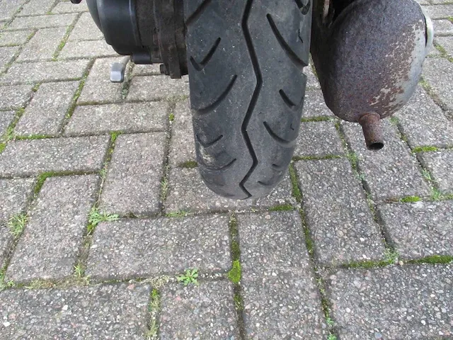 Agm - snorscooter - retro - scooter - afbeelding 11 van  11