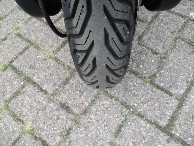 Agm - snorscooter - retro - scooter - afbeelding 6 van  11