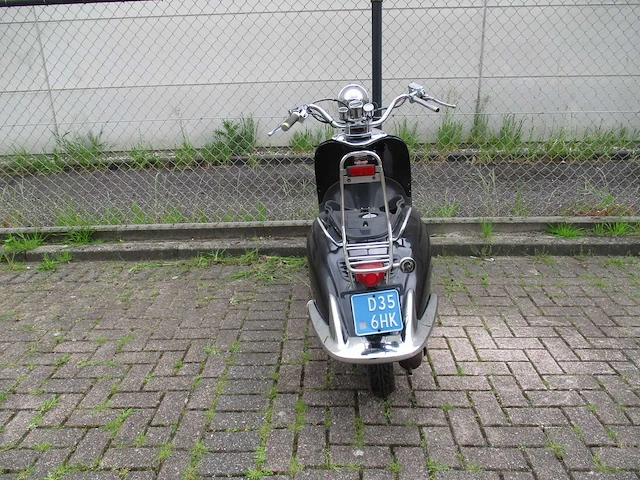 Agm - snorscooter - retro extra - scooter - afbeelding 7 van  9