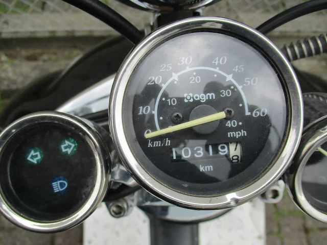 Agm - snorscooter - retro extra - scooter - afbeelding 9 van  9