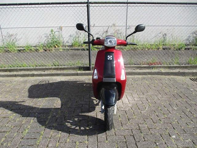 Agm - snorscooter - star 50 - scooter - afbeelding 3 van  9