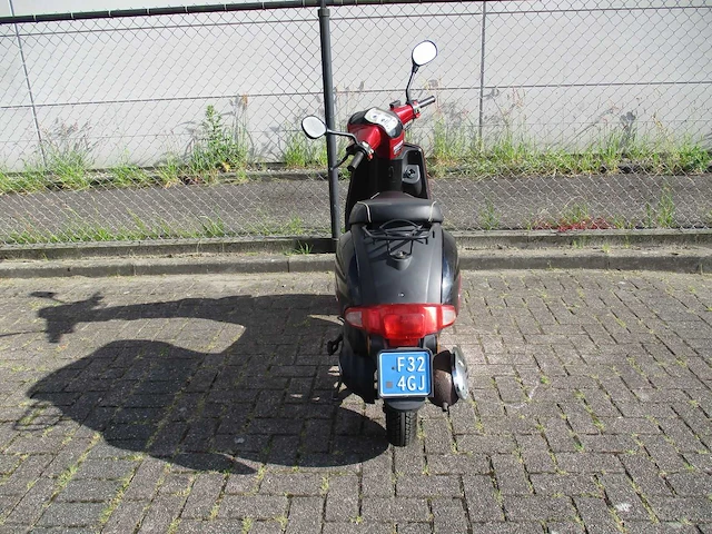Agm - snorscooter - star 50 - scooter - afbeelding 7 van  9